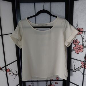 Paper Crane Elegant Cream Blouse Size Medium